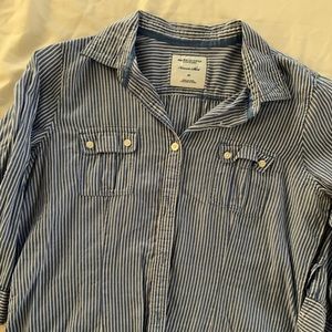 American Eagle shirt